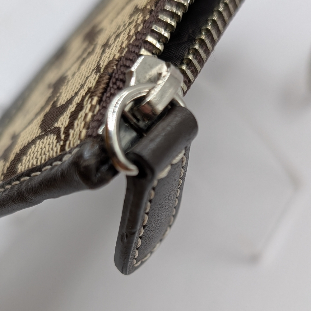 Coach Signature Brown Canvas Leather Zip Card Case w Keychain NWOT - Picture 4 of 7